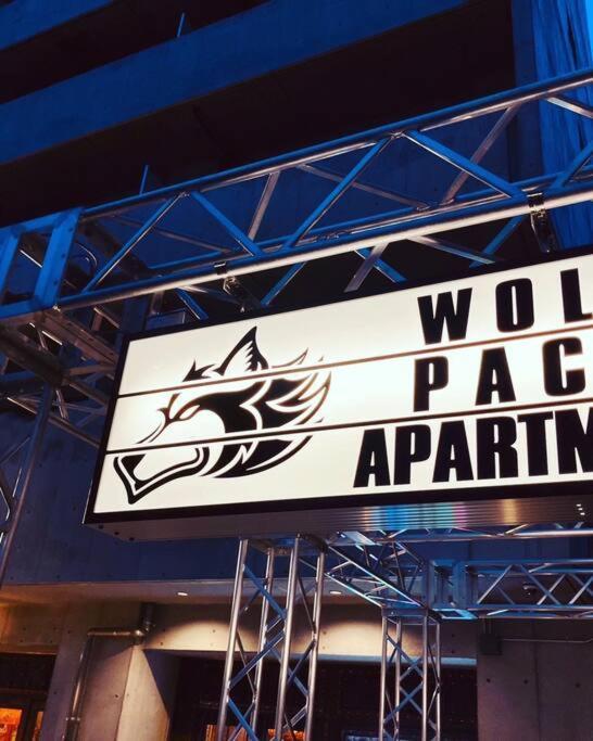 Wolf Pack Apartment 33 Ōsaka Extérieur photo