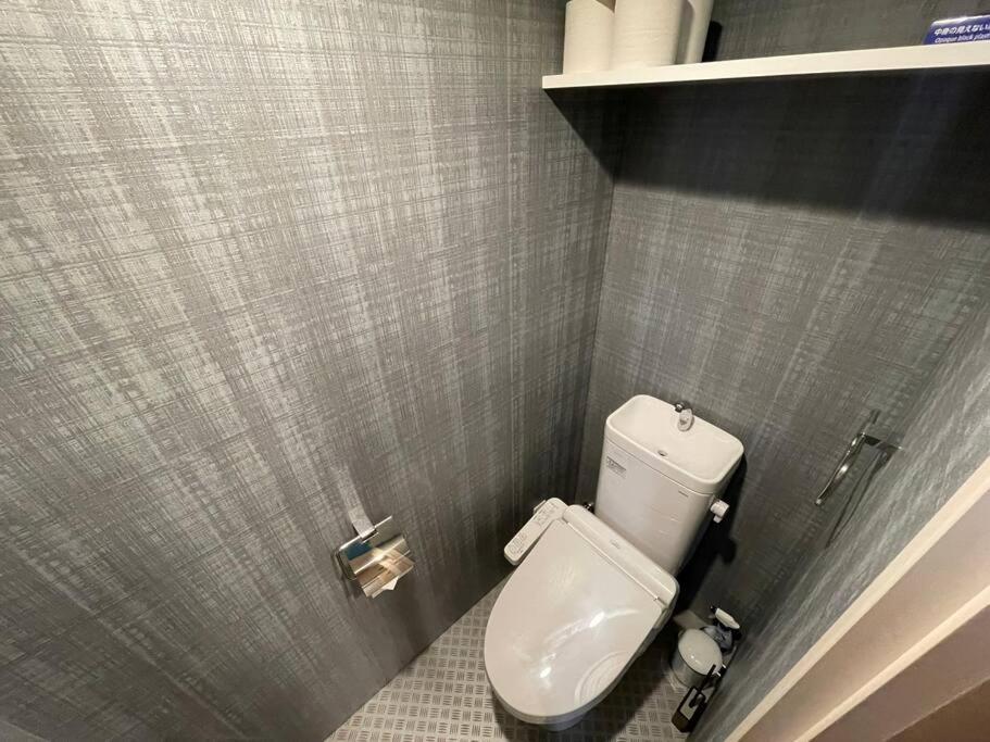 Wolf Pack Apartment 33 Ōsaka Extérieur photo