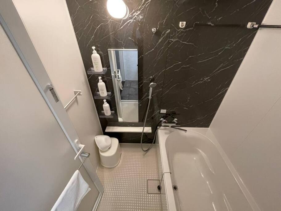 Wolf Pack Apartment 33 Ōsaka Extérieur photo